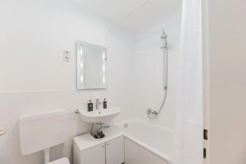 S02 Exclusive Stuttgart City 2Room Dream Apartment
