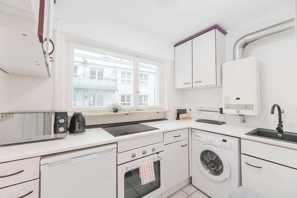 S02 Exclusive Stuttgart City 2Room Dream Apartment 0*,  Alemania
